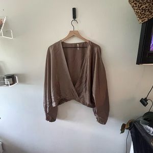 Cropped Free People Champagne V Neck Long Sleeve Top